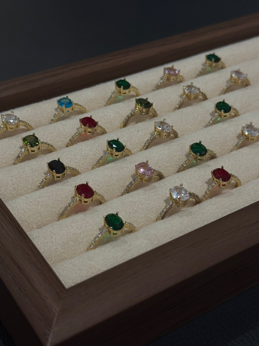 SOLITAIRE